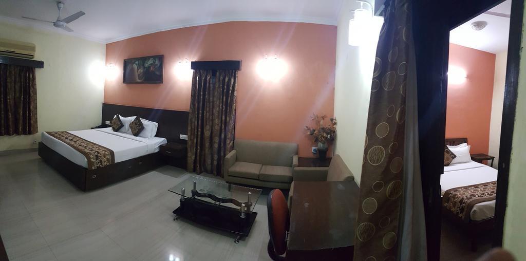 Green Villa Bed & Breakfast 뉴델리 외부 사진